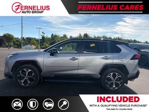 Used 2024 Toyota RAV4 XSE w/ Weather Package AWD/4WD image 4