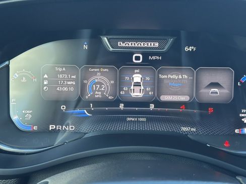 Used 2025 RAM 3500 Laramie image 29