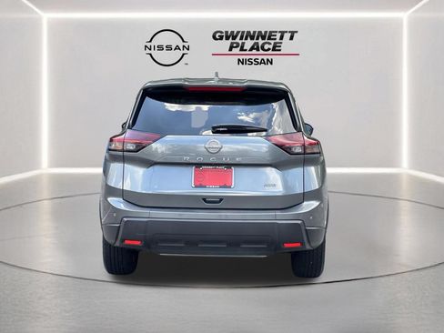 Used 2025 Nissan Rogue SV AWD/4WD image 23