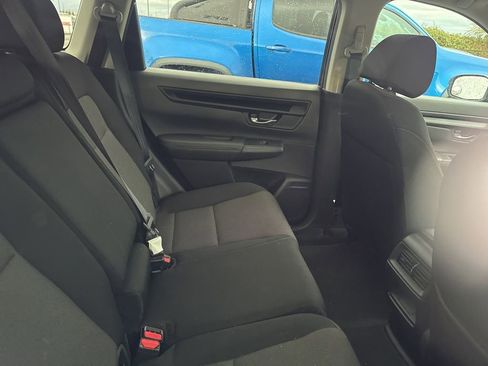 Used 2023 Honda CR-V EX image 11