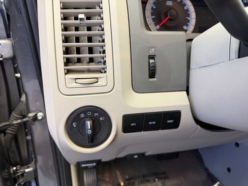 Used 2010 Ford Escape XLT FWD image 14