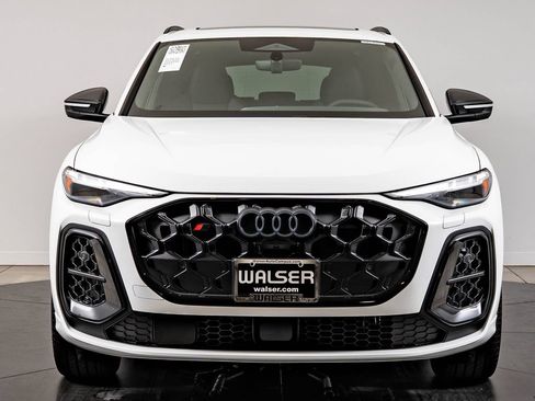 New 2026 Audi SQ5 Premium Plus AWD/4WD image 2