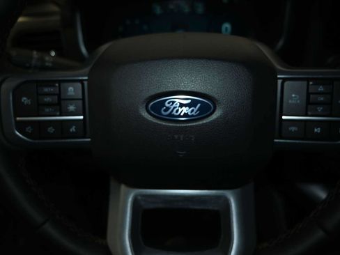 Used 2025 Ford F150 Lariat w/ Equipment Group 502A High AWD/4WD image 19