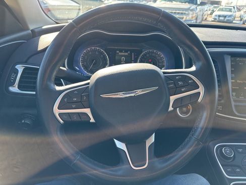 Used 2016 Chrysler 200 Limited w/ Convenience Group image 11