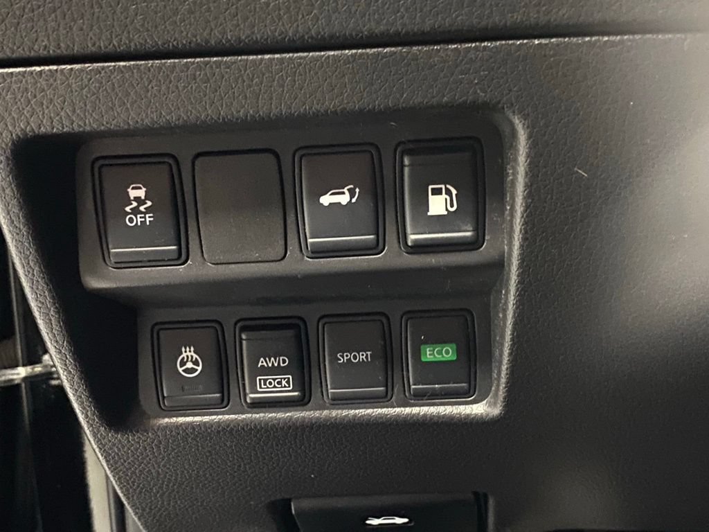 Used 2018 Nissan Rogue SV w/ Premium Package AWD/4WD image 20