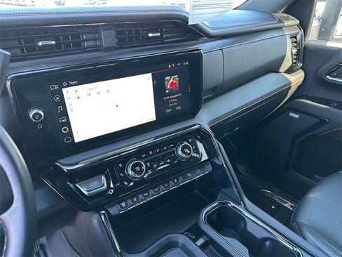 Certified 2024 GMC Sierra 2500 AT4 w/ AT4 Premium Plus Package image 18