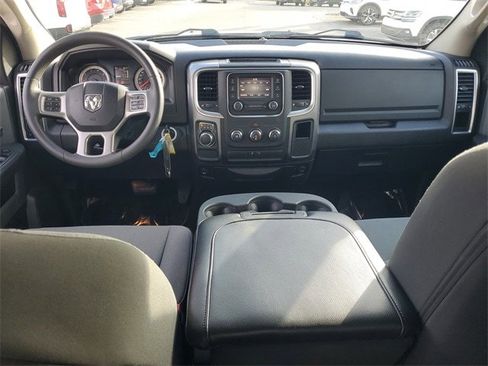 Used 2021 RAM 1500 Classic SLT image 11