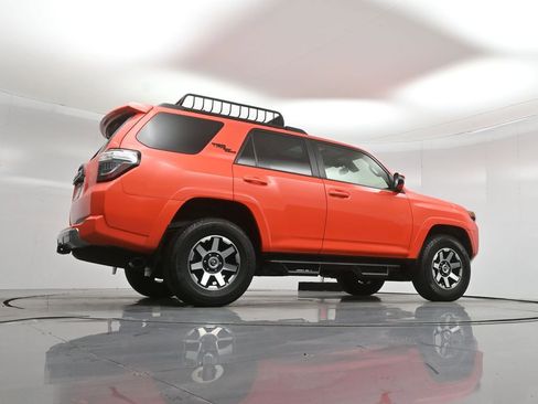 Used 2024 Toyota 4Runner TRD Off-Road Premium w/ Off Road Premium Plus Package image 8