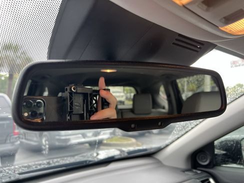 Used 2020 Honda CR-V Touring image 27
