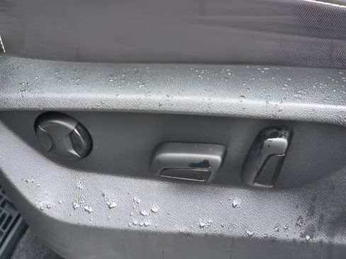 Certified 2024 Volkswagen Atlas SE FWD image 14