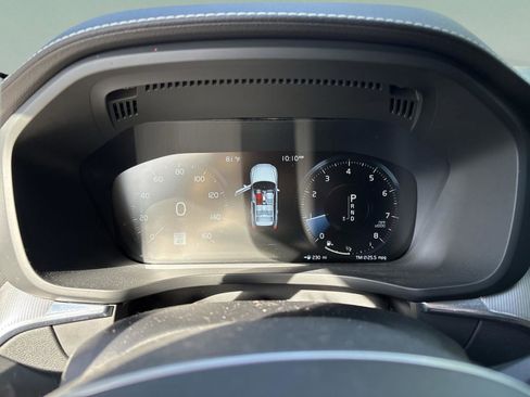 Used 2020 Volvo XC60 T5 R-Design w/ Protection Package Premier FWD image 11