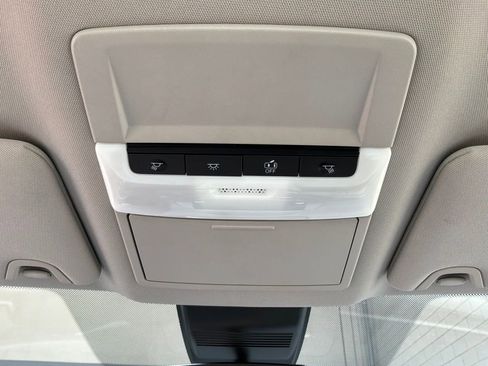 Used 2025 Nissan Altima 2.5 SV FWD image 17
