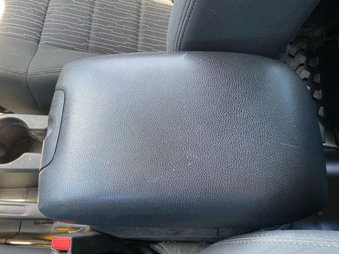 Used 2011 Jeep Wrangler Unlimited Sport image 24