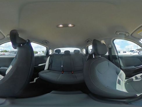 Used 2025 Kia K4 FWD image 41