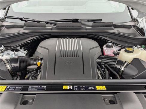 New 2025 Land Rover Range Rover Sport Dynamic SE image 18