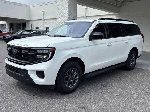 Used 2025 Ford Expedition Max Active AWD/4WD image 23