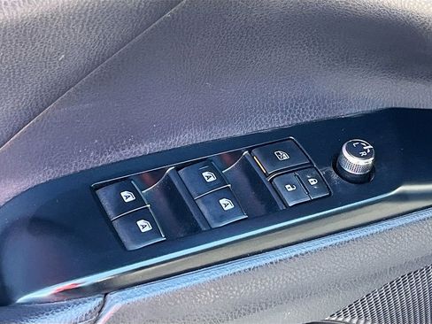 Used 2020 Toyota Camry XSE FWD image 17