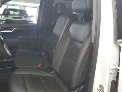 Used 2025 GMC Sierra 1500 SLT RWD image 18