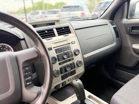 Used 2012 Ford Escape XLT AWD/4WD image 15
