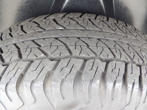 Used 2022 RAM 1500 Classic SLT image 51