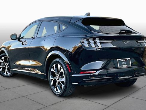 Used 2022 Ford Mustang Mach-E Premium image 11