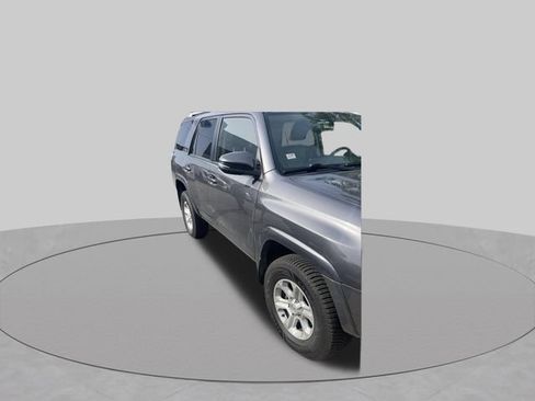 Used 2018 Toyota 4Runner SR5 Premium AWD/4WD image 4