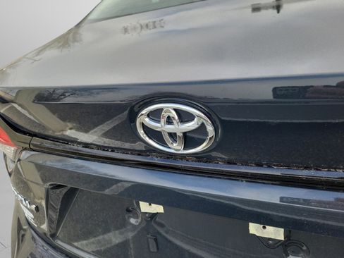 Used 2025 Toyota Corolla LE w/ Convenience Package image 28