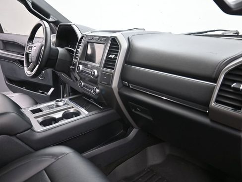 Used 2020 Ford Expedition XLT w/ Equipment Group 202A image 24