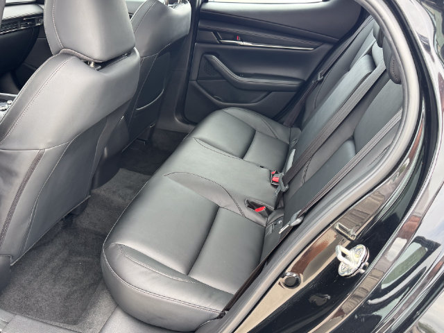 Used 2022 MAZDA MAZDA3 s FWD image 16