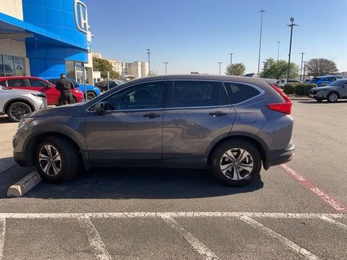 Used 2017 Honda CR-V LX image 1