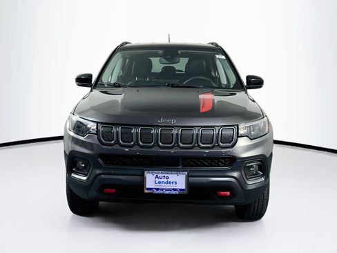 Used 2022 Jeep Compass Trailhawk AWD/4WD image 2