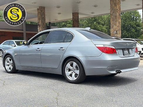 Used 2007 BMW 530i Sedan RWD image 4