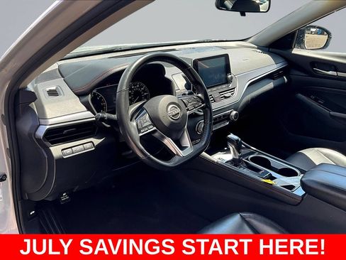 Used 2023 Nissan Altima 2.5 SR FWD image 18