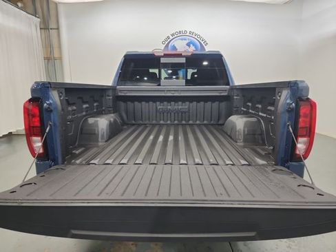 New 2026 GMC Sierra 1500 Elevation image 7