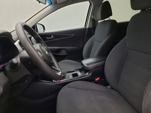 Used 2017 Kia Sorento L FWD image 17