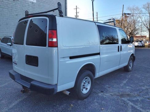 Used 2019 Chevrolet Express 2500 w/ Driver Convenience Package image 3