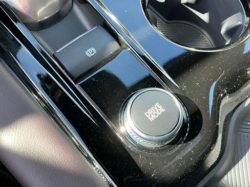 New 2026 Ford Explorer Platinum image 35