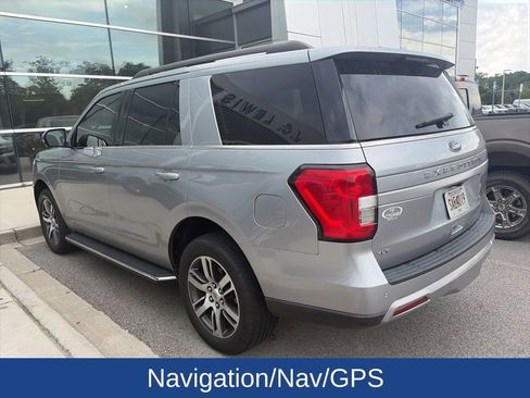Certified 2022 Ford Expedition XLT RWD image 5