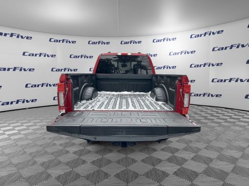Used 2021 Ford F350 Lariat image 11
