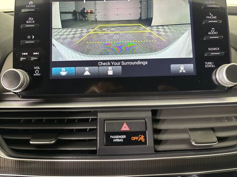 Used 2021 Honda Accord Sport image 20