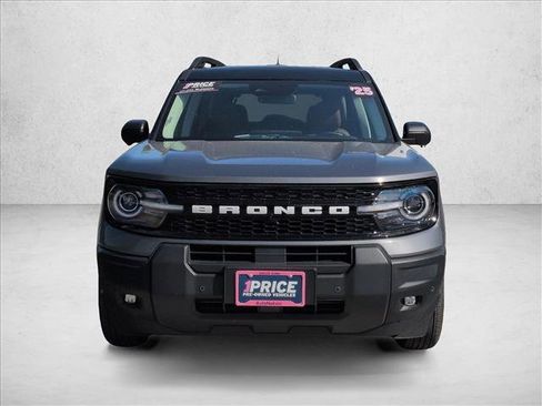 Used 2025 Ford Bronco Sport Outer Banks w/ Outer Banks Tech Package+ AWD/4WD image 2