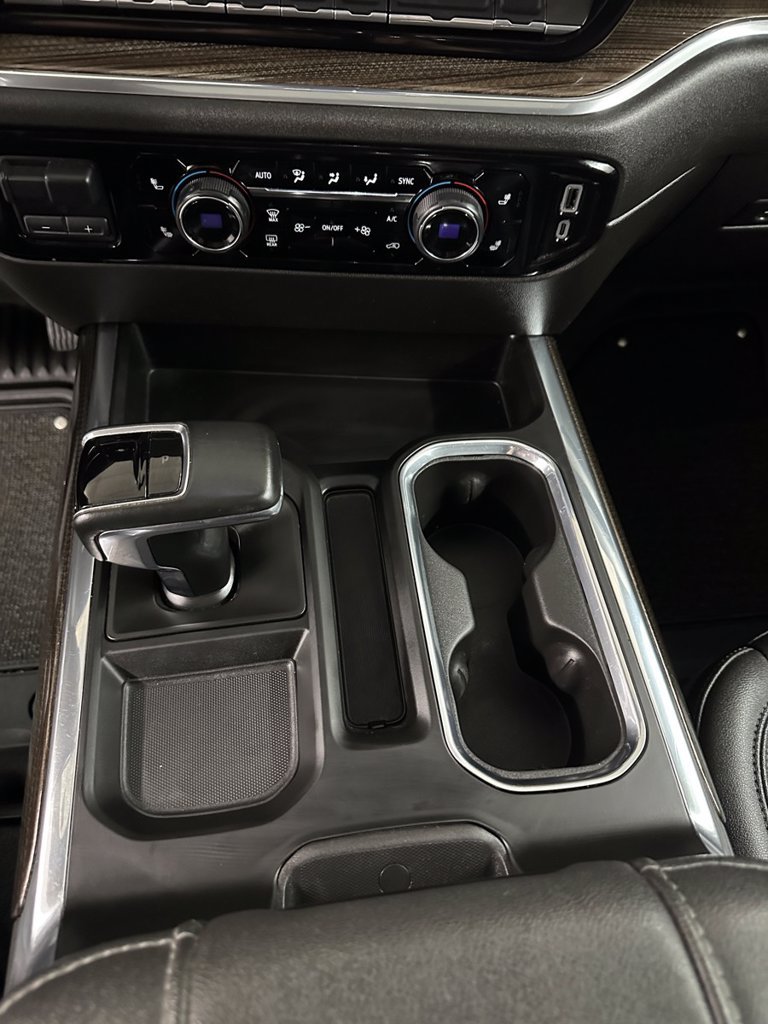 Used 2023 Chevrolet Silverado 1500 RST w/ Redline Edition AWD/4WD image 19