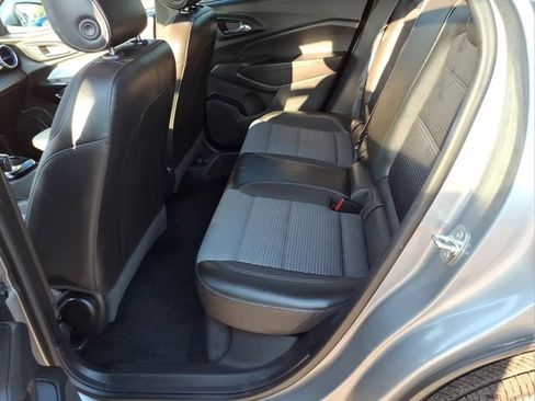 Used 2024 Chevrolet Trax LT w/ Driver Confidence Package FWD image 11