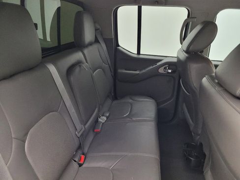 Used 2019 Nissan Frontier SL RWD image 19