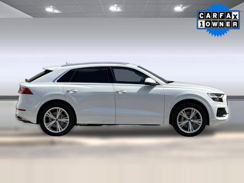 Used 2022 Audi Q8 Premium AWD/4WD image 8