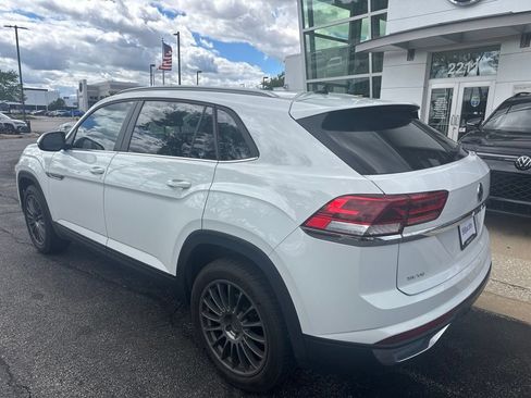 Used 2021 Volkswagen Atlas Cross Sport SE AWD/4WD image 4