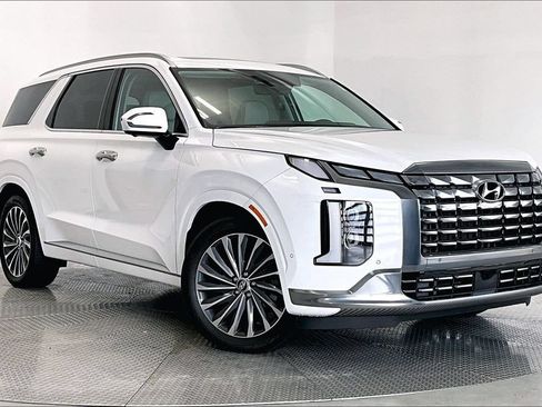 Used 2024 Hyundai Palisade Calligraphy AWD/4WD image 11