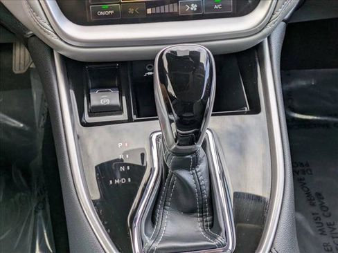 Certified 2025 Subaru Outback Premium image 12