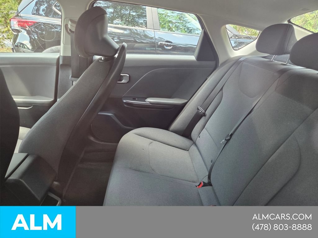 Used 2025 Kia K4 FWD image 4