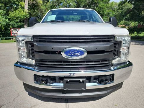Used 2019 Ford F250 XL w/ XL Value Package AWD/4WD image 2